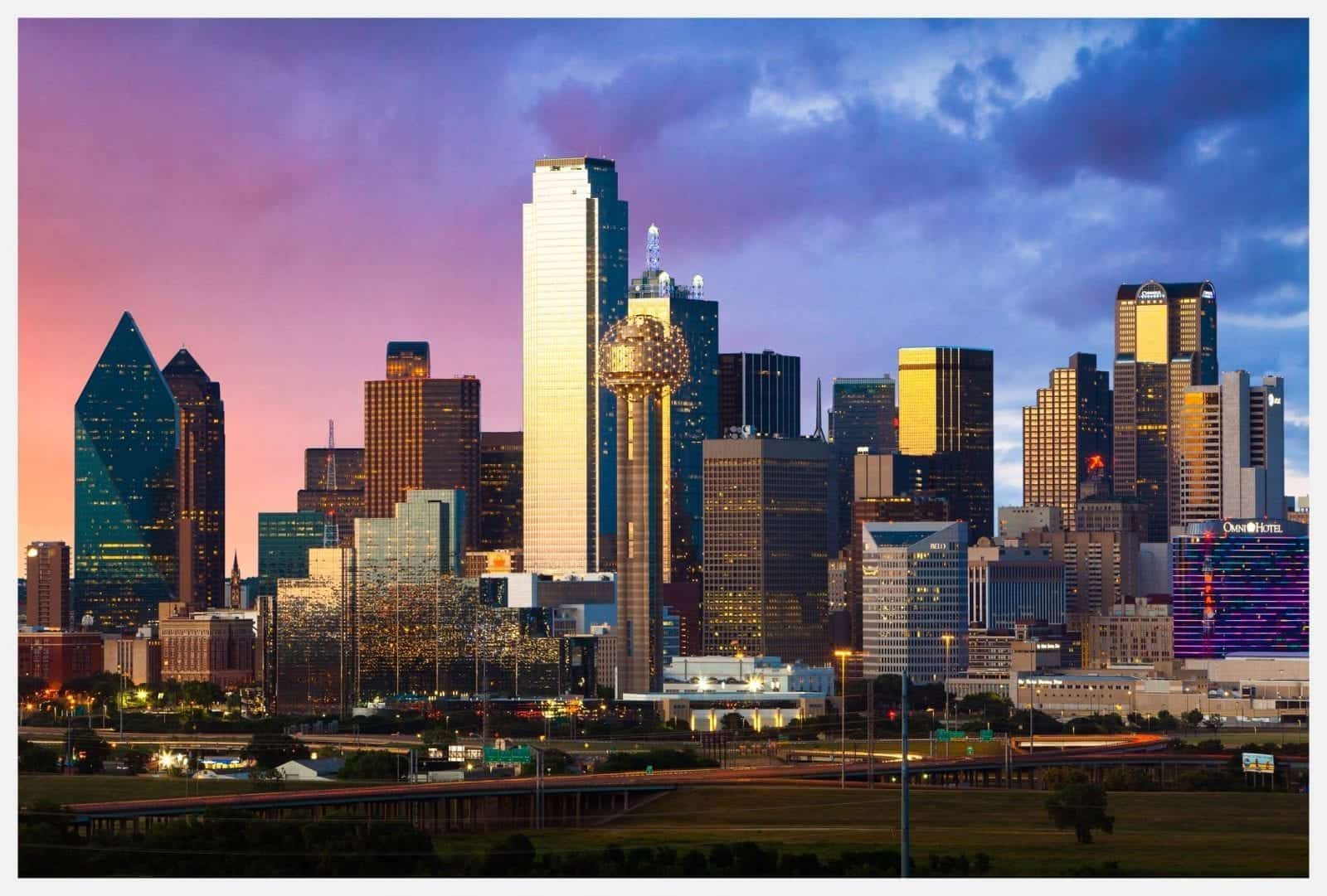 Dallas-Texas-Skyline-at-Dusk-Twilight